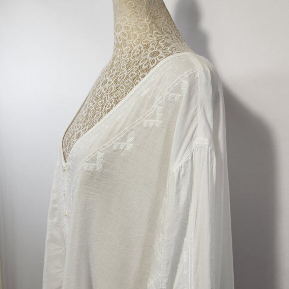 Old Navy Size XXL White Button Up Embroidered Bishop Sleeve Oversized Blouse Top - Picture 7 of 14